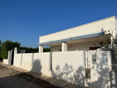 Villa con giardino località Poggio